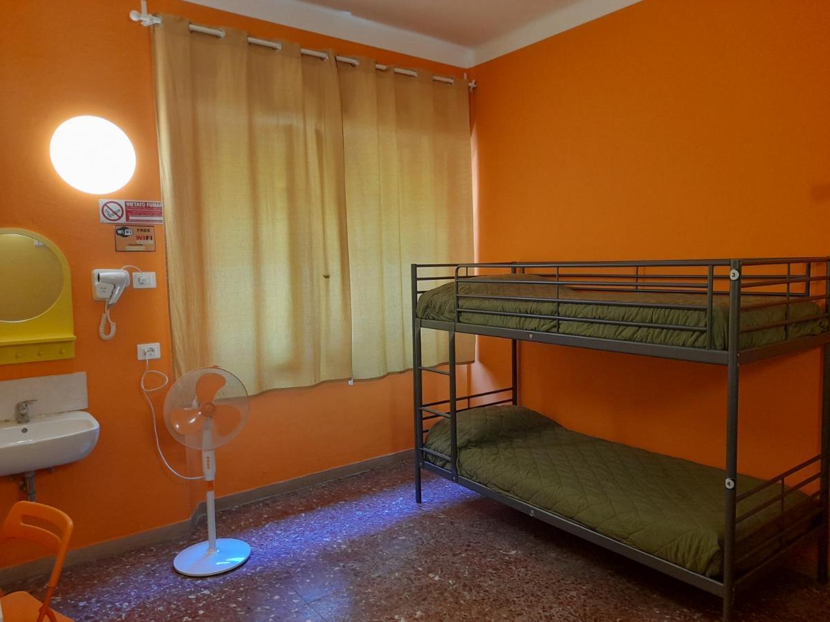 Pisa Train Station Hostel Kültér fotó