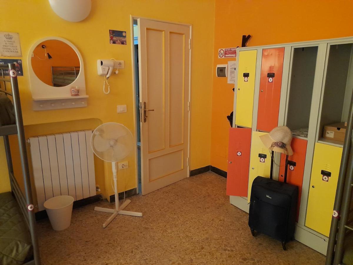 Pisa Train Station Hostel Kültér fotó