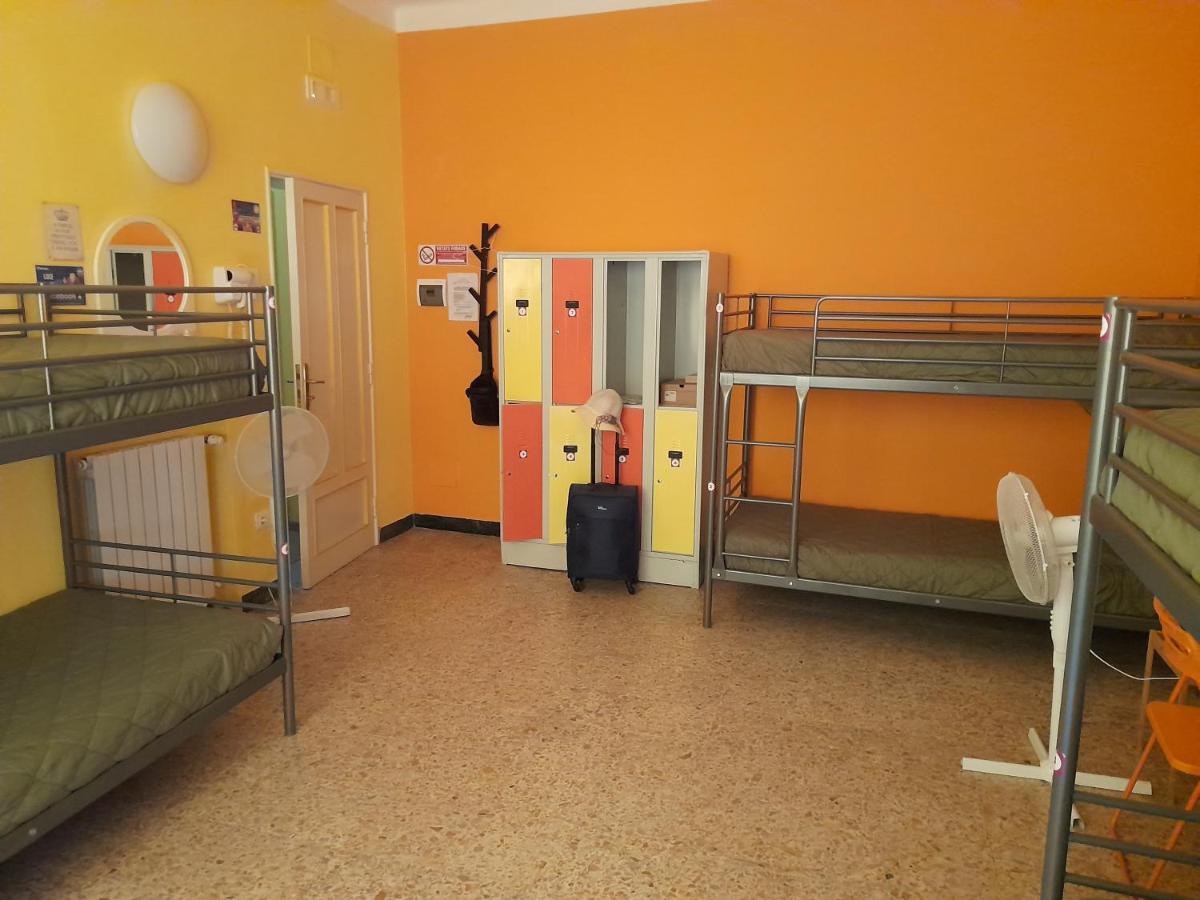 Pisa Train Station Hostel Kültér fotó